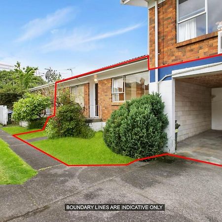 Bright Eden Park Two Bed Townhouse Private Parking Apartment Auckland Exterior photo